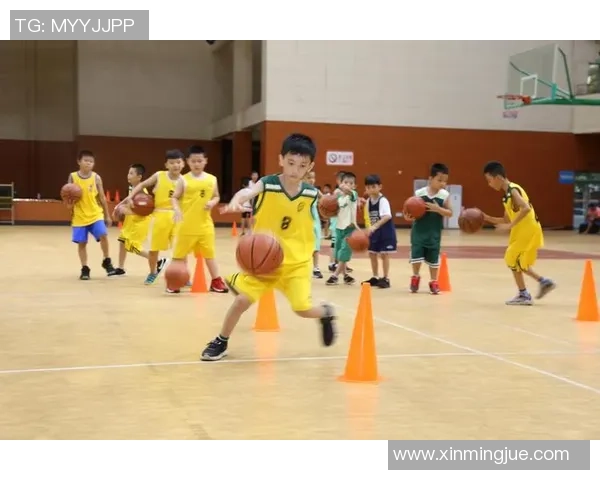 如何有效引导小孩子学习篮球技巧与培养兴趣的方法分享